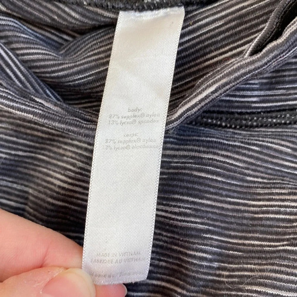 Lucy Powermax Crop Hatha Collection XXS parallel stripe leggings flawed black - Picture 3 of 7